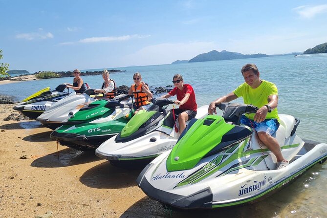 4 Hours Jet Ski Experience Hopping To 9 Islands in Phuket - Group size and guide attention: the value of riding in formation