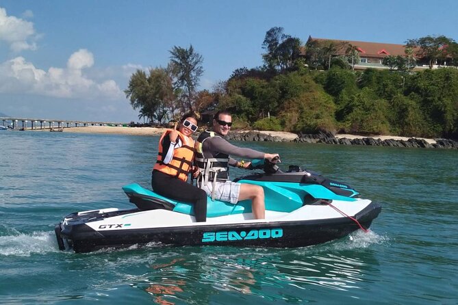 4 Hours Jet Ski Experience Hopping To 9 Islands in Phuket - Who should book this jet ski island-hopping tour