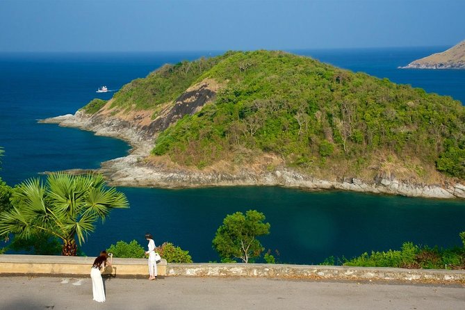 Amazing Guided Tour of Phuket Island Plus Big Buddha - Old Phuket Town: Sino-Portuguese streets and photo-friendly browsing