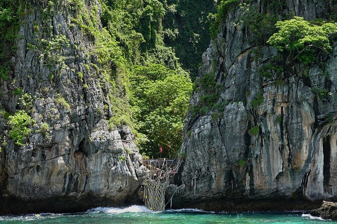 Best of Phi Phi Island Adventure Day Tour with Lunch from Phuket - Phi Phi Don lunch and free time: eat first, then wander