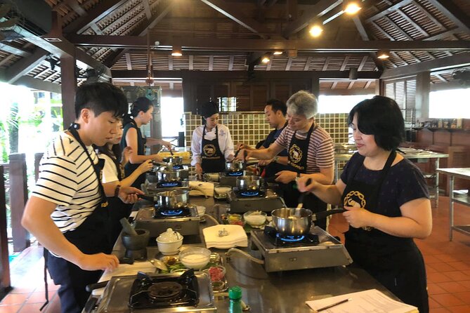 Blue Elephant Thai Cooking Class with Market Tour in Phuket - The Four Thai Dishes: How the Class Keeps You Moving