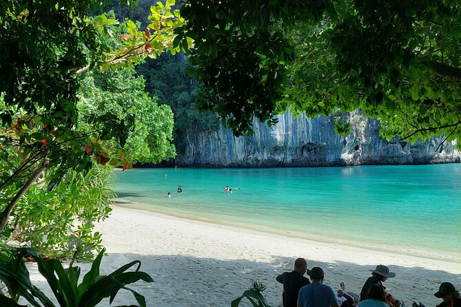 - Comfortable boat for cruising in Phang Nga Bay - The "Must-Do"! - The Koh Hong Portion: Jungle Trekking and the 360 View