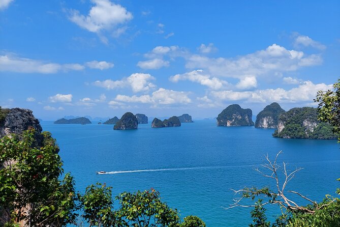 - Comfortable boat for cruising in Phang Nga Bay - The "Must-Do"! - Koh Hong Lagoon Time: Birds, Monitor Lizards, and Beach Lazing