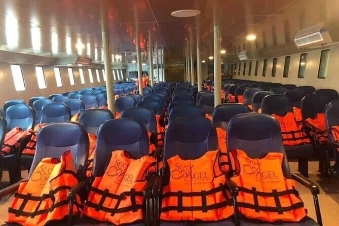 Escape to Phi Phi Islands: Ferry with Lunch - Seating Choice Matters: Possible Gold Class and View Expectations