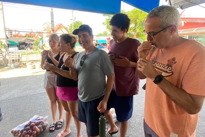 Half day Thai cooking Class + Market tour+Garden tour - Eating your work: what the meal format teaches you