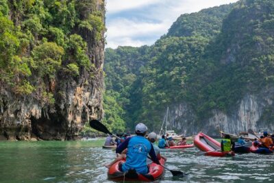 Hong by Starlight: Sea Cave Kayaking and Loy Krathong Floating - Getting on the water: what John Gray-style sea canoe time feels like