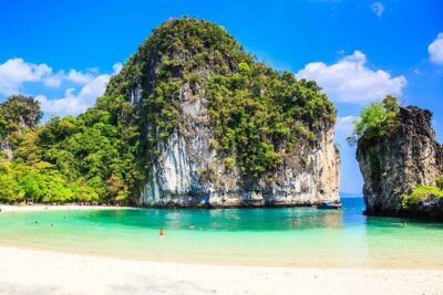 Hong Krabi & James Bond Islands Adventure Tour by Speedboat - Speedboat pace and guide talk: the “cover more” part