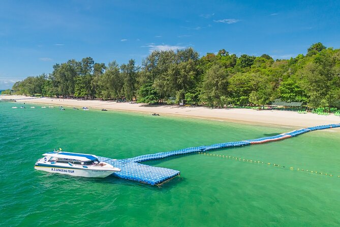 James Bond Island by Speedboat and Canoe at Hong Island - Ko Hong, Hong Island canoe time: the real wow moment