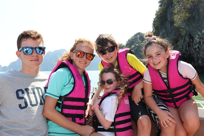 James Bond Island with Canoeing and Lunch by Speedboat - Boat comfort and crowding: what to watch before you board