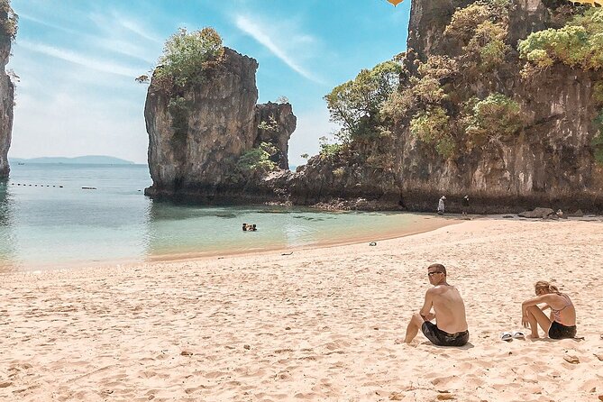 Krabi Islands Private Tour - Hong Island: the lagoon stop that depends on the tide