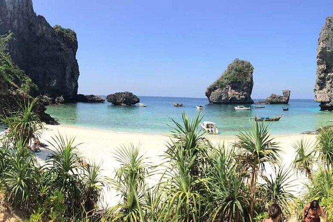 Luxury Private Speed Boat Charter - Phi Phi Sunrise - Entering Phi Phi at sunrise instead of mid-morning