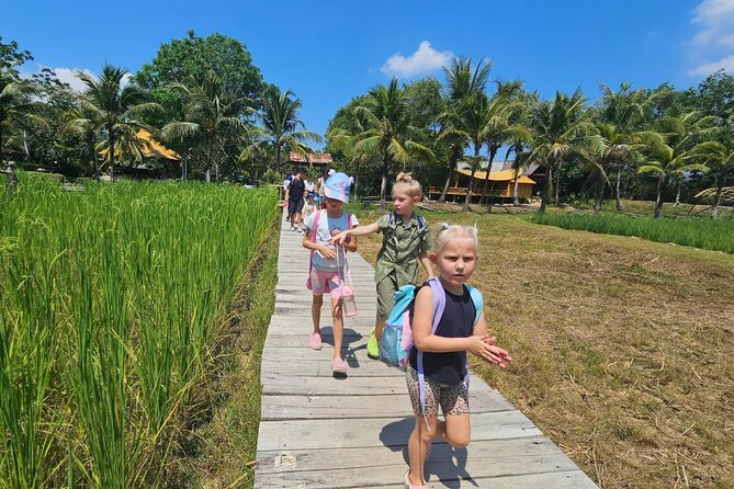 Old Phuket Farm Ticket - Countryside Local Life Culture - Coconut Grating and Curry Paste-Making: Where Learning Turns Tasty