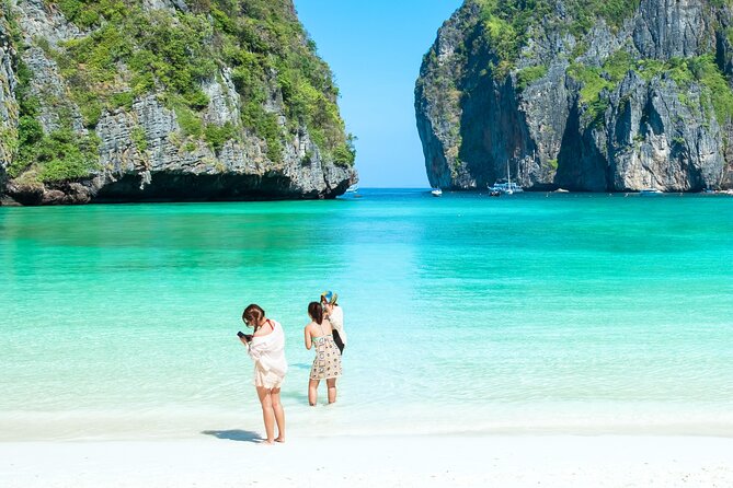 One Day Phi Phi, Maya And Khai Islands Adventure - Ko Phi Phi Don: the lunch break that prevents meltdown