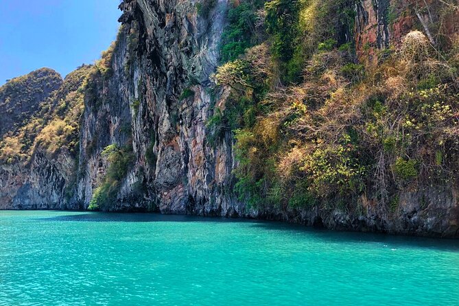 Phang Nga Bay Private Bioluminescence and Sea Canoeing Tour - 5 Star Marine’s crew: why the service matters on a long day