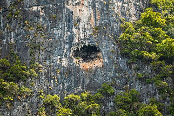 Phi Phi and Khai Islands Premium Service Trip by Seastar Andaman From Phuket - Loh Samah Bay and Pileh Bay: quick sightseeing with big payoff