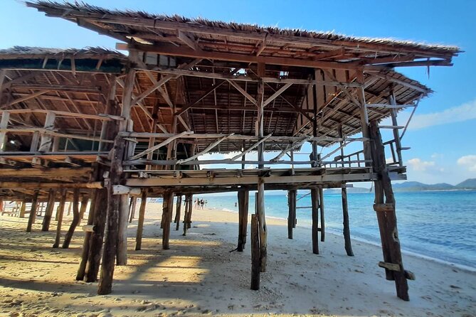 Phi Phi and Khai Islands Snorkeling Tour with Lunch by Speedboat - Khai Nok Island: white sand time and the snorkeling gear moment