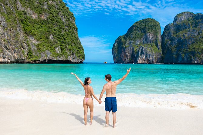 Phi Phi & Bamboo Island Full Day Tour by Premium Speed-Catamaran - Meeting at Royal Phuket Marina and the early-morning rhythm
