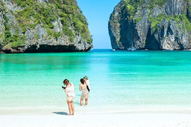 Phi Phi with Maya and Bamboo Island Day Trip by Speedboat - Hotel Pickup, Mobile Tickets, and the Dock Reality