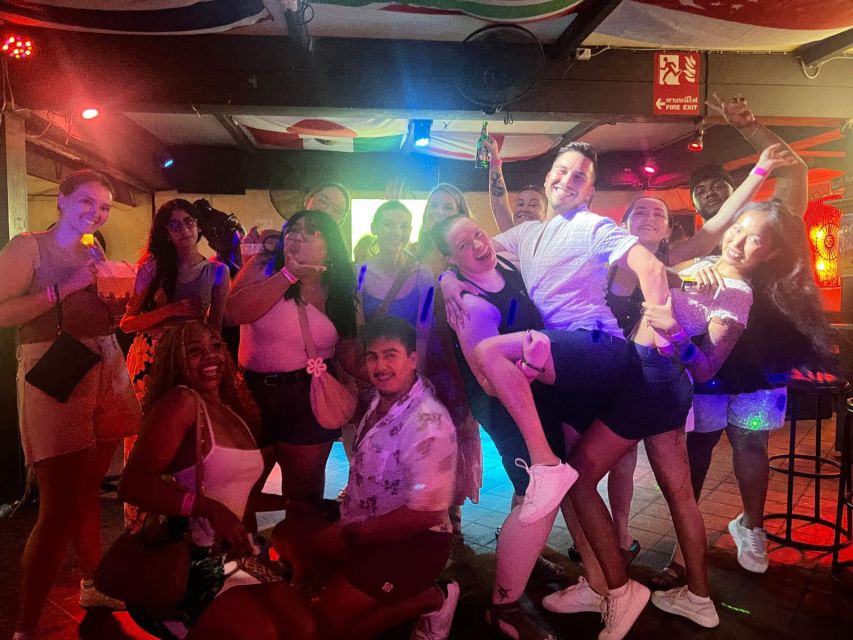 Phuket: Bar Crawl Tour - Heroes Bar at 9:30 PM: starting the night without stress