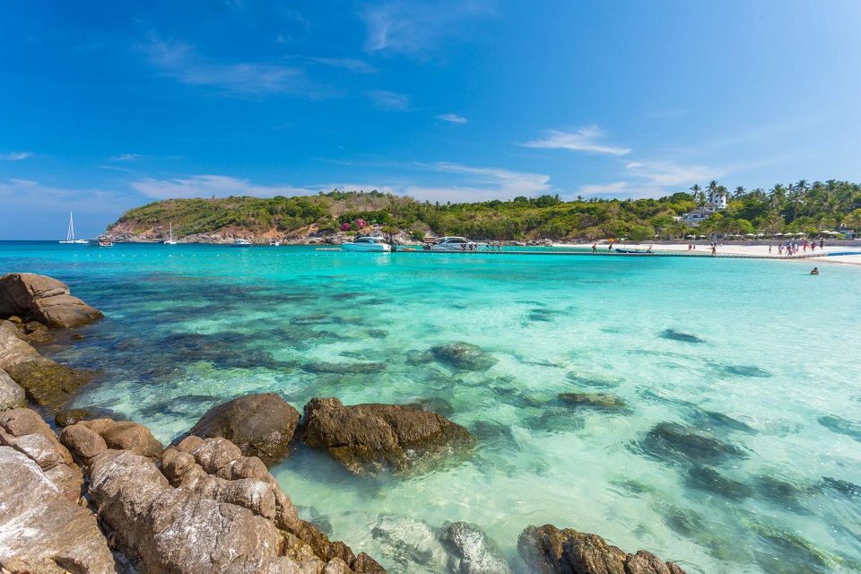 Phuket: Coral & Racha Islands Day Trip By Speedboat - Guide and group vibe: what you can expect from the human side