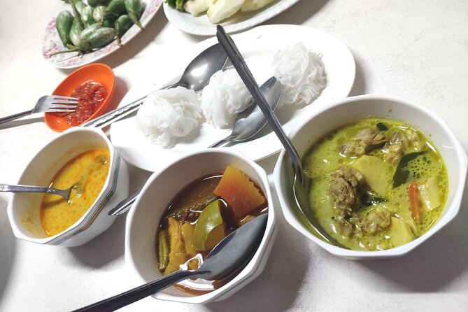 Phuket Food Tour and City Walk by Jane - Jane’s style: asking questions without feeling rushed