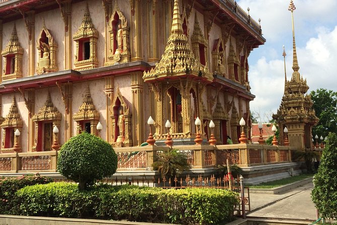 Phuket Full Day City tour & Lunch & Tiger Park - A full-day Phuket circuit that’s built for maximum variety