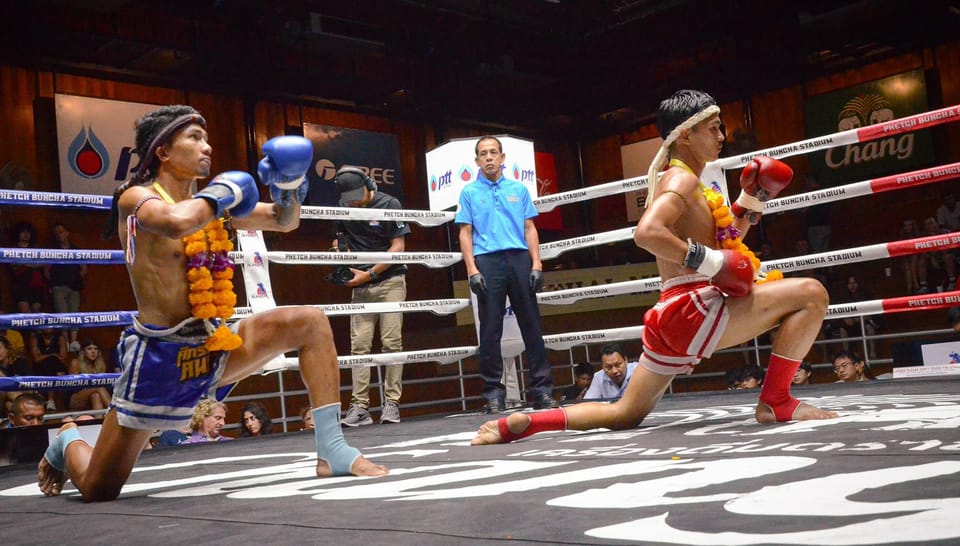 Phuket: Muay Thai Fight at Rawai MuayThai Boxing Camp - Music and Atmosphere: When the Sound Mix Becomes a Factor