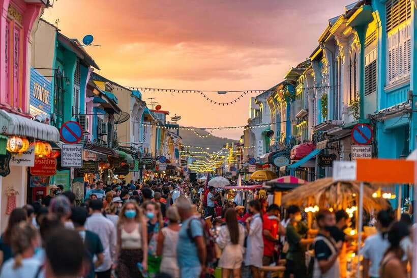 Phuket: Old Town Half-Day Sightseeing with Local Guide - Old Phuket Town’s street art walk: the best 30 minutes you can use
