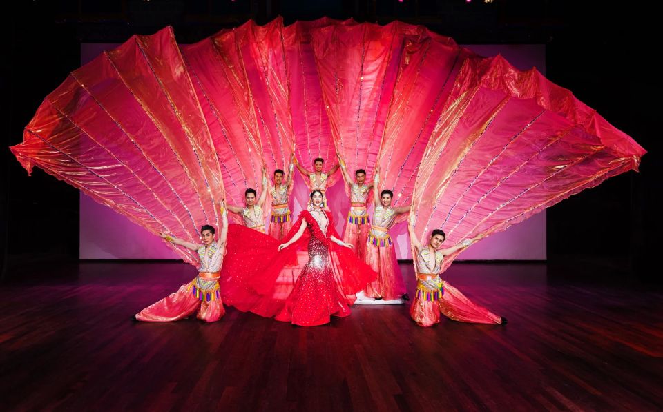 Phuket: Simon Cabaret Show Entry Ticket - Simon Cabaret Phuket: Why This 30-Year Show Still Works