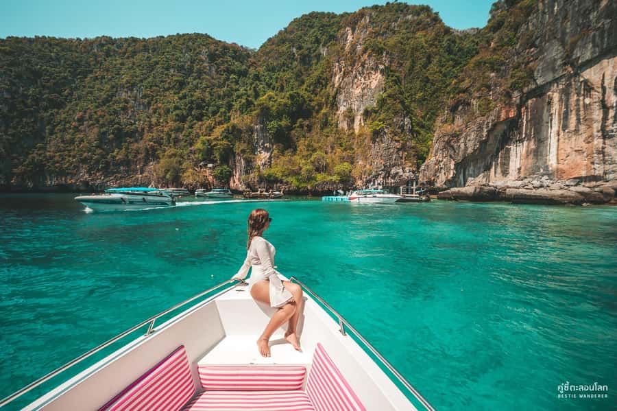 Phuket: Speedboat Day Trip to Phi Phi and Maya Bay - Phi Phi Don: Thai lunch, shopping time, and a chance to walk