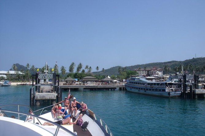 Phuket to Koh Phi Phi by Phi Phi Cruiser - Arriving at Ton Sai Pier: walk, settle, or take a longtail