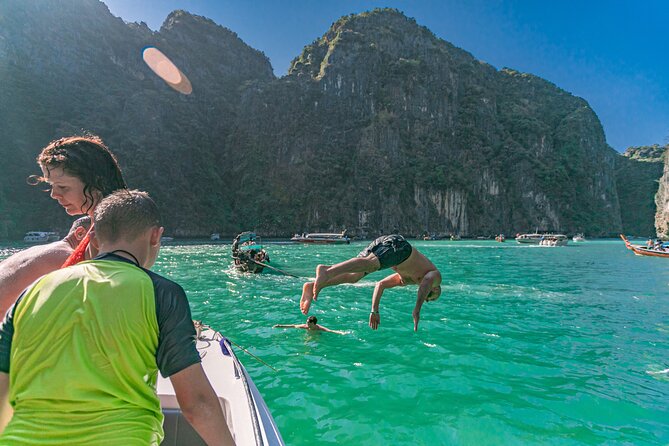Private Phi Phi Islands & Bamboo Full Day Tour with snorkeling - Pileh Bay: the lagoon break where swimming and jumping make sense