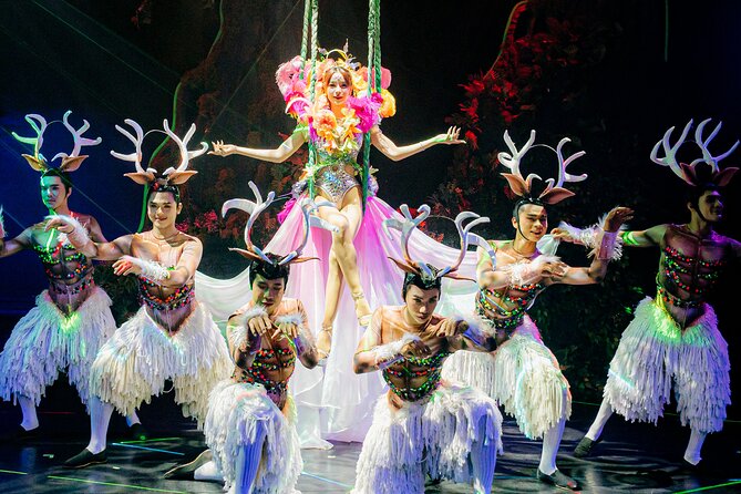 Simon Cabaret: Phuket’s Ladyboy Glamour Show - The One-Stop Plan: Your Evening at Phuket Simon Cabaret
