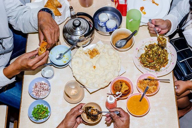 Southern Flavors Phuket Food Tour with 15+ Tastings - Stop by stop: Old Phuket Town’s market feel and the neighborhood food corridor